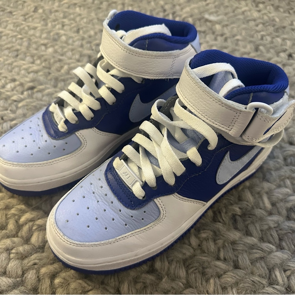 Nike Air Force 1 - Mid , Blue and White High-Top Sneakers with Velcro Strap